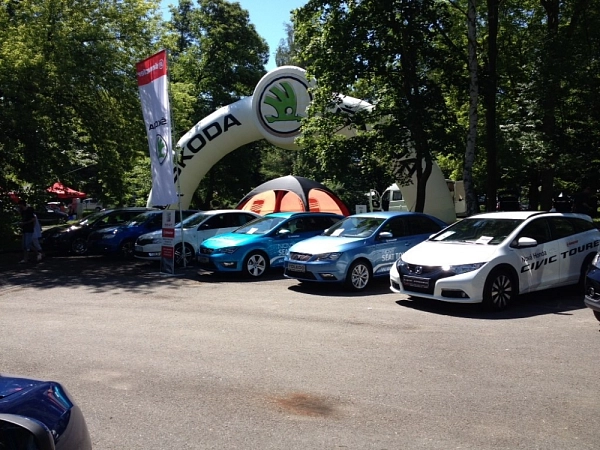 2014/06 - Plaza Motor Open – Autosalon který pomáhá